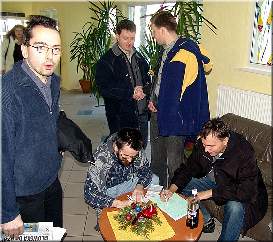 1l2zf618.jpg